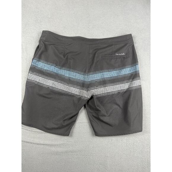 Travis Mathew Swim Trunks Mens XL Black Striped Beach Outdoor Surf Casual - Picture 5 of 6